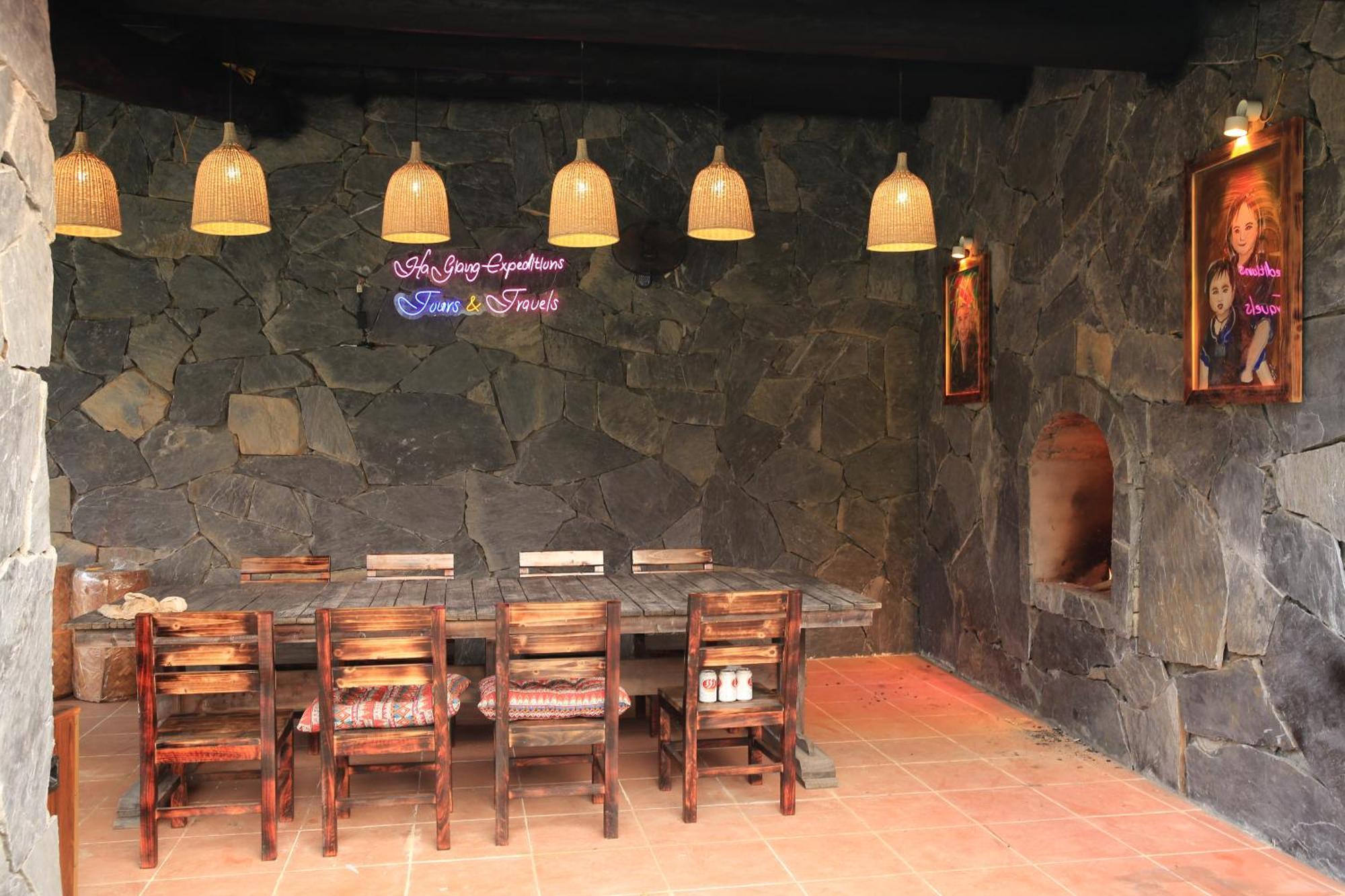 Ha Giang Eco Stone House - Tours & Rental Motorbike Exterior photo