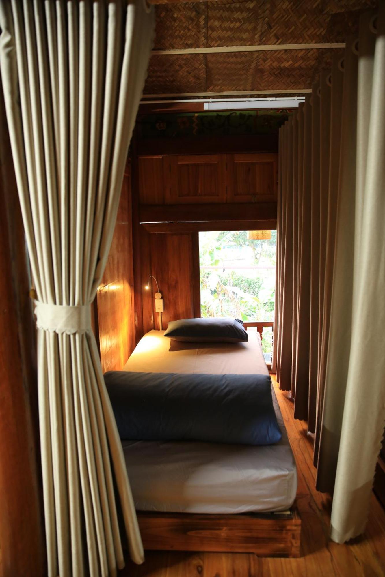 Ha Giang Eco Stone House - Tours & Rental Motorbike Exterior photo
