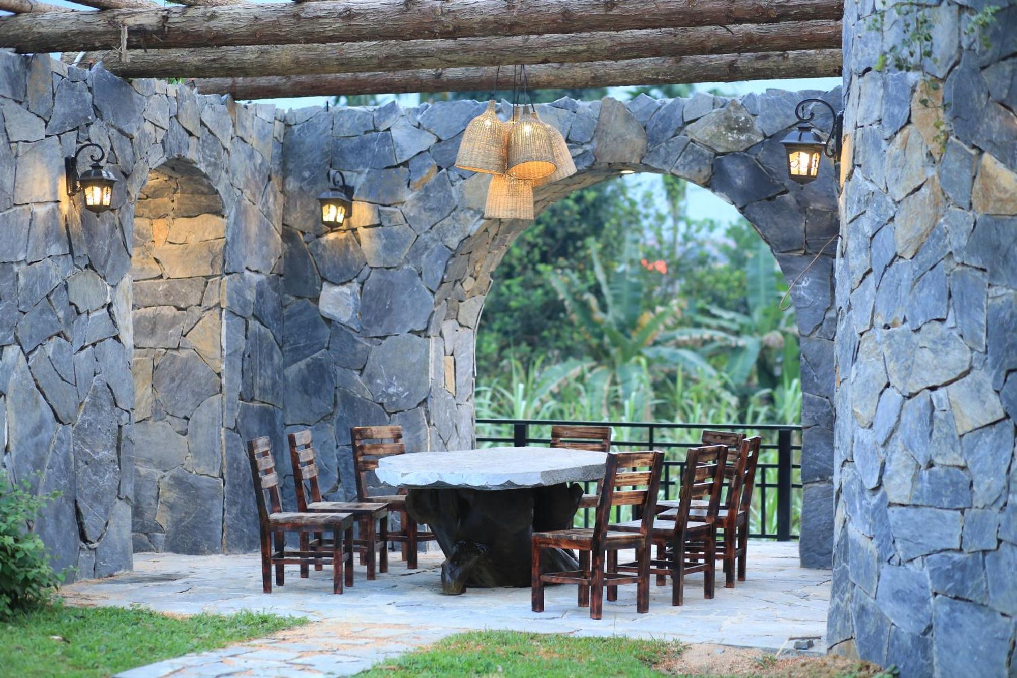 Ha Giang Eco Stone House - Tours & Rental Motorbike Exterior photo